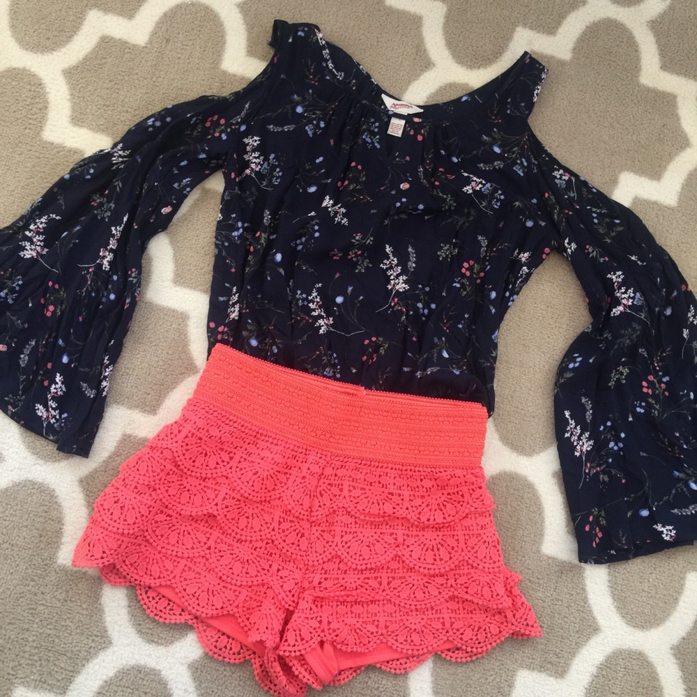 Coral scalloped crochet shorts